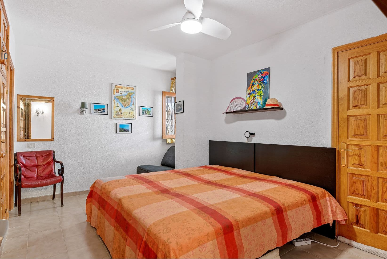 Second bedroom